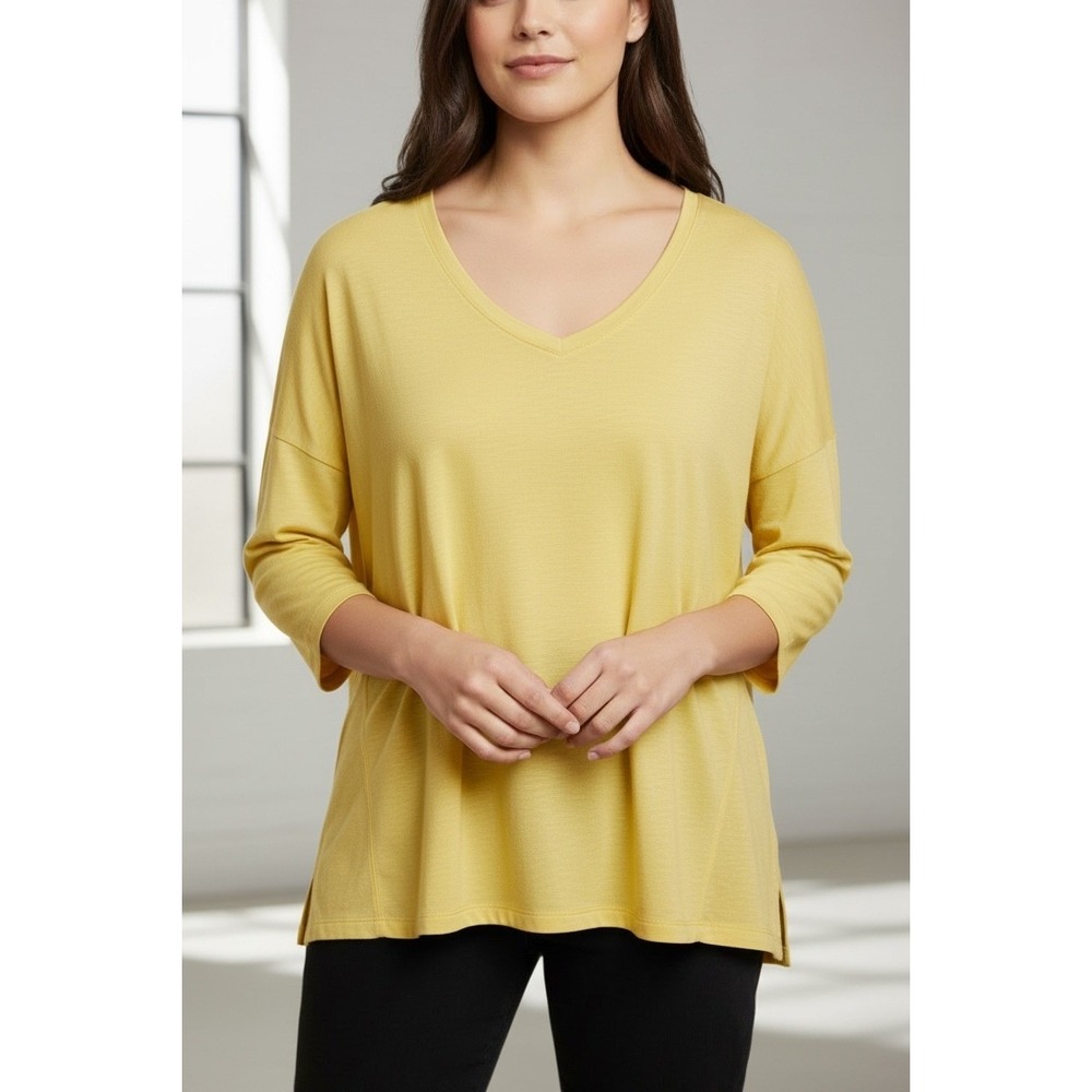 Chico's The Ultimate Tee Yellow V-Neck 3/4 Sleeve Slub Knit Top Size 2 US Large